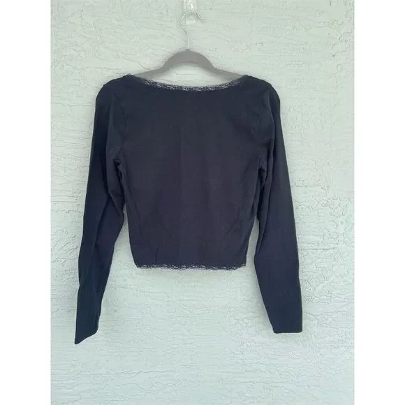 Hollister Women's Black Lace Trim Long Sleeve Crop Top Standard Size L - Picture 2 of 3
